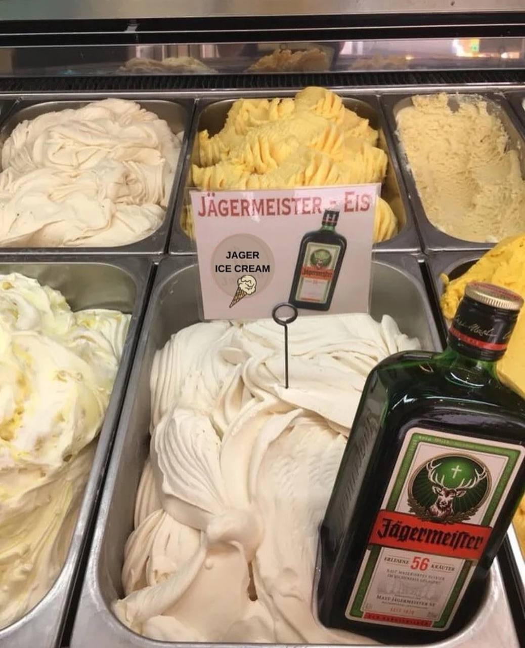 Мороженое со вкусом Йегермейстера найдено в соцсетях! Конец года переживаем с этим десертом.
🍕 зумеры любят пиццу | Сетка — социальная сеть от hh.ru