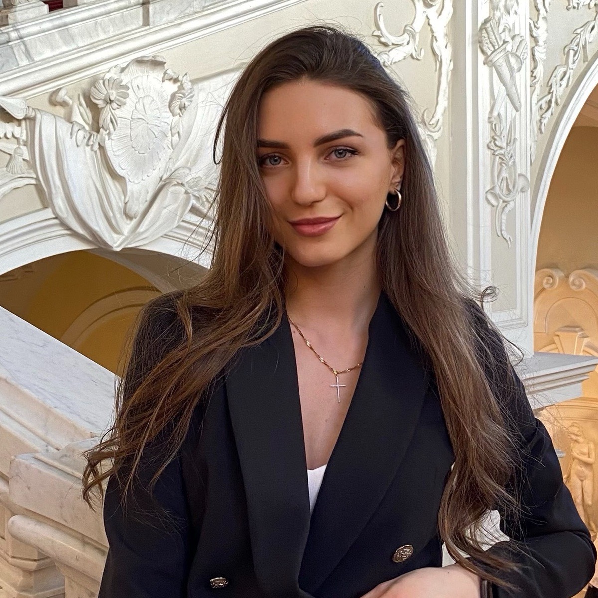 Полина Новосельцева