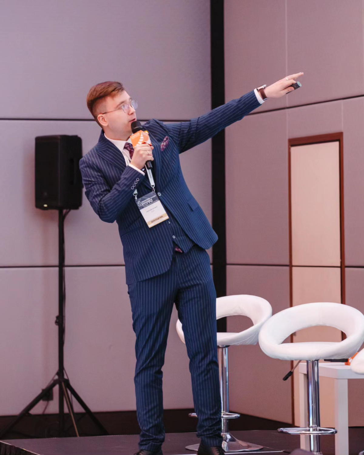 #постзнакомство 
👉 Кто ты? 
 
Меня зовут Беляев Дмитрий, я являюсь экспертом с 10 летним опытом, по комплексной  кибербезопасности компаний от малого до крупного бизнеса | Сетка — социальная сеть от hh.ru