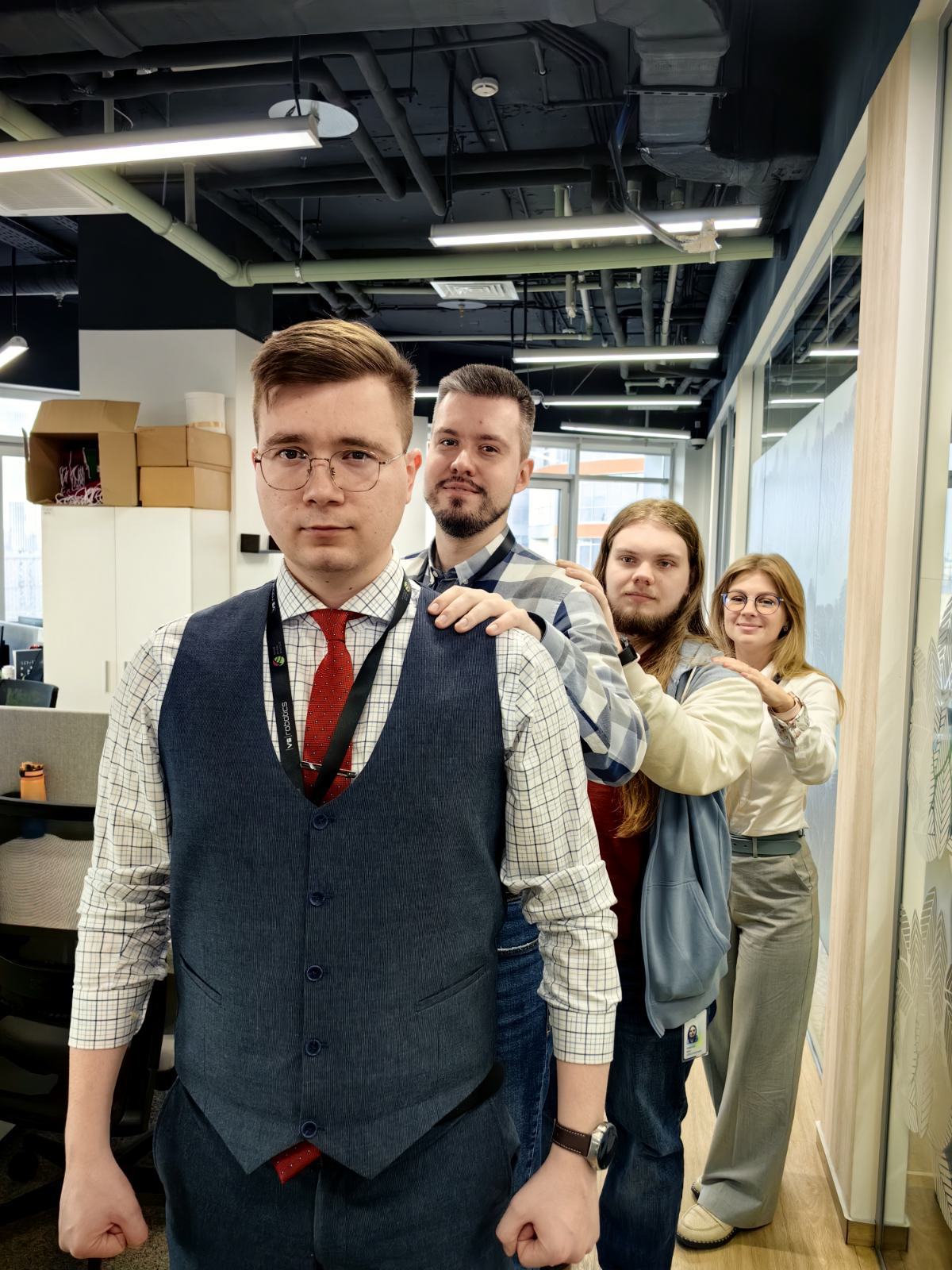 #постзнакомство 
👉 Кто ты? 
 
Меня зовут Беляев Дмитрий, я являюсь экспертом с 10 летним опытом, по комплексной  кибербезопасности компаний от малого до крупного бизнеса | Сетка — социальная сеть от hh.ru
