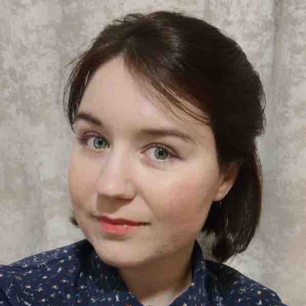 Полина Романова