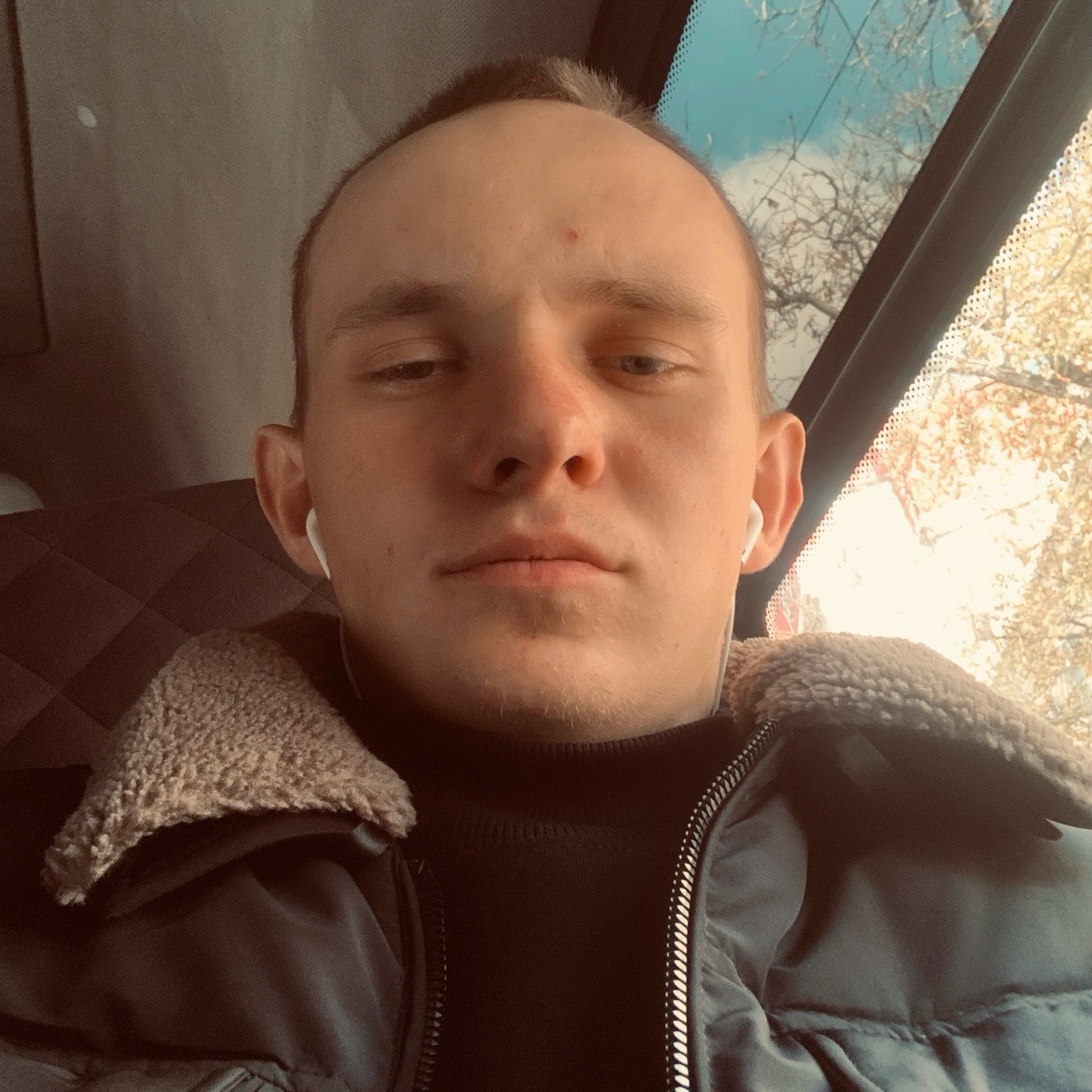 Владимир Суров