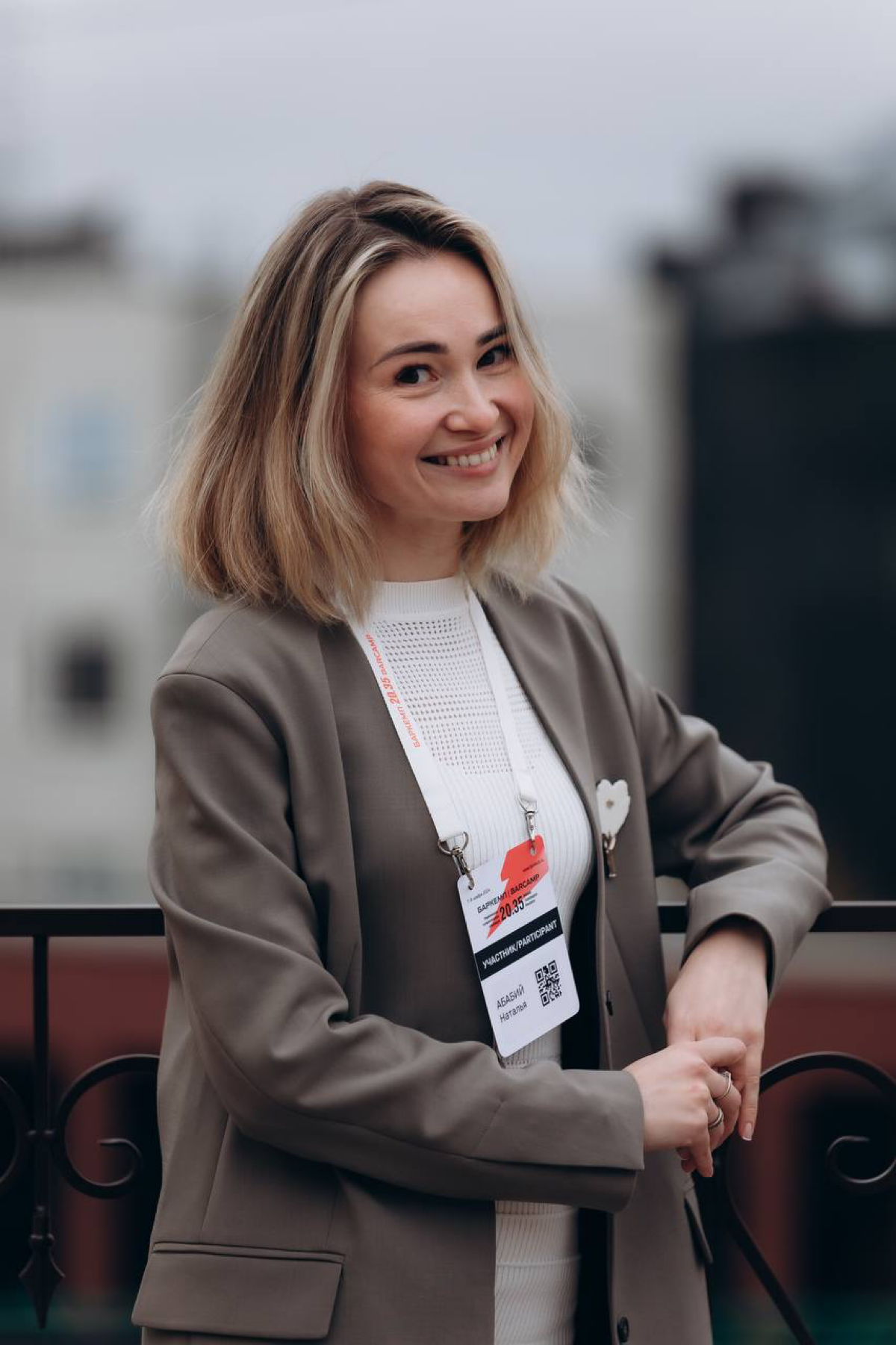 Иногда мне кажется, что за свою одну жизнь я стремлюсь прожить несколько
Столько смен событий, людей, ролей и деятельностей иногда происходит за один день, что уж говорить за неделю | Сетка — социальная сеть от hh.ru