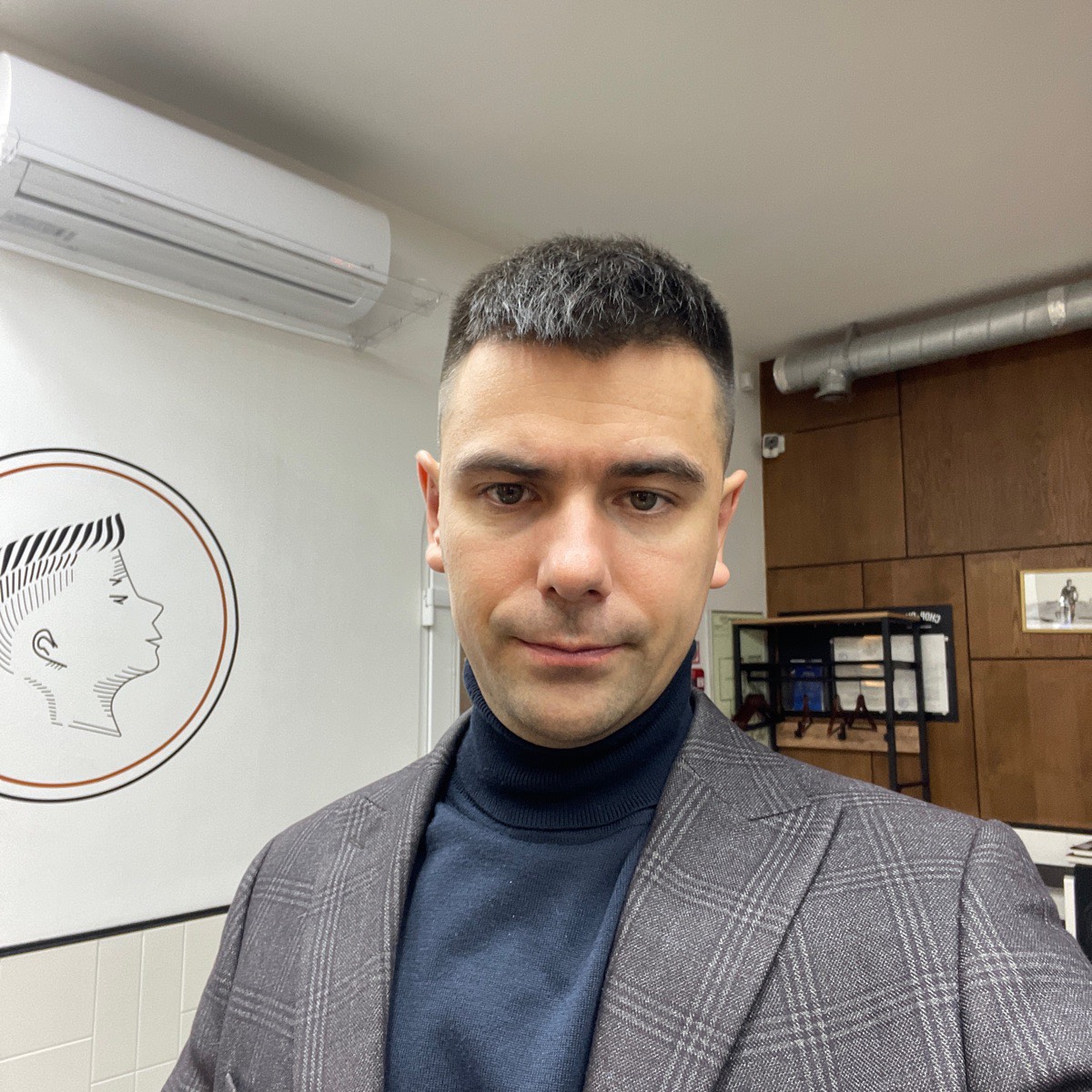 Антон Карпов