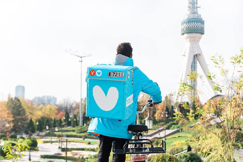 Yandex Lavka запустилась в Узбекистане. 
Сервис уже работает в некоторых районах Ташкента, предлагая доставку более 3 000 товаров и 50 горячих блюд из дарксторов. Среднее время доставки — 15 минут | Сетка — социальная сеть от hh.ru