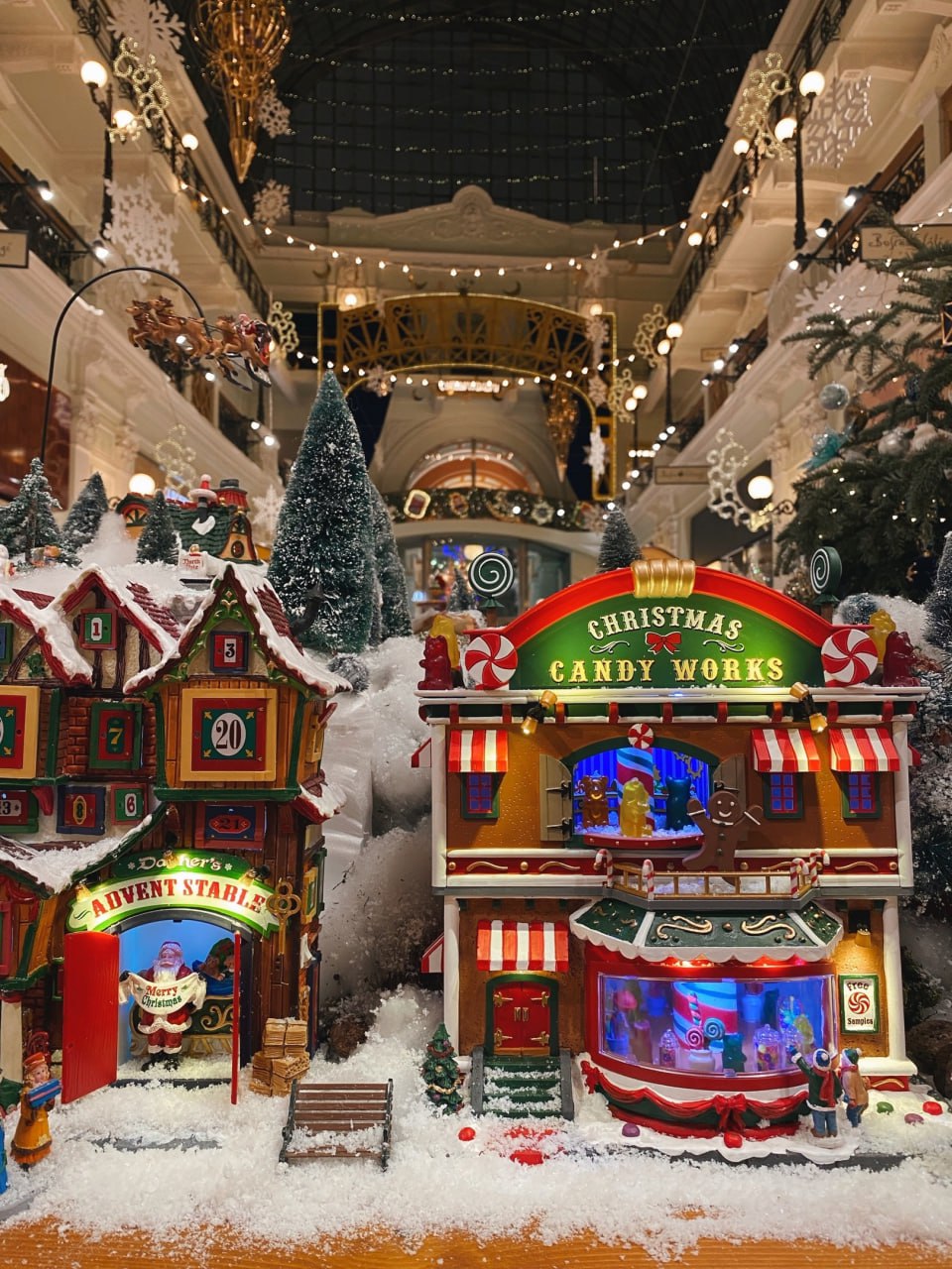 ❄️Новогодняя ярмарка в Петровском Пассаже
До 31 декабря
Ежедневно с 10:00 до 22:00
На 1-м этаже Пассажа можно насладиться волшебной атмосферой праздника, приобрести елочные игрушки и другие новогодние... | Сетка — социальная сеть от hh.ru