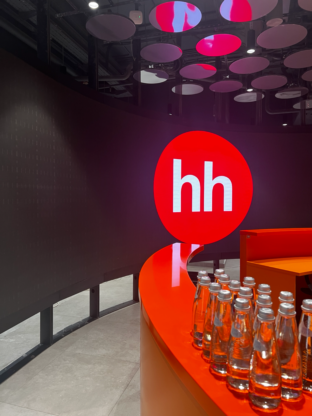 10 октября 2024 в офисе HeadHunter состоялась встреча антимонопольного актива ОКЮР «Рекламное право в новых реалиях» | Сетка — социальная сеть от hh.ru
