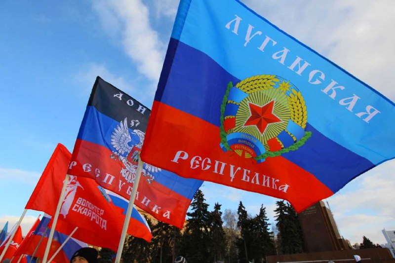 «Мир» запустит в ЛНР Карту жителя в ЛНРПравительство Луганской Народной Республики платежная система «Мир» договорились о запуске в регионе Карты жителя на базе банковской карты системы «Мир» | Сетка — социальная сеть от hh.ru