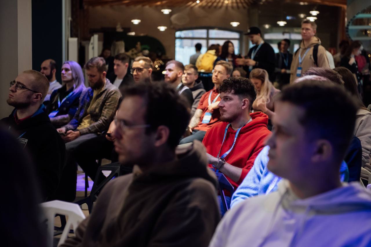 Всем привет! В субботу прошла моя первая конференция – Soft Weekend, и вот сегодня, немного порефлексировав, я готов поделиться некоторыми результатами | Сетка — социальная сеть от hh.ru