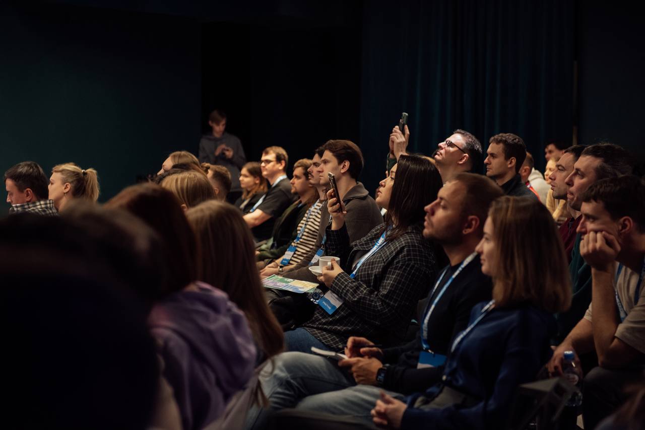 Всем привет! В субботу прошла моя первая конференция – Soft Weekend, и вот сегодня, немного порефлексировав, я готов поделиться некоторыми результатами | Сетка — социальная сеть от hh.ru