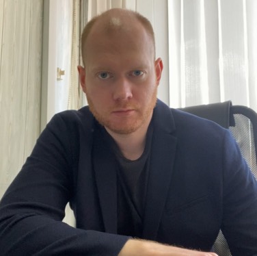 Роман Новиков