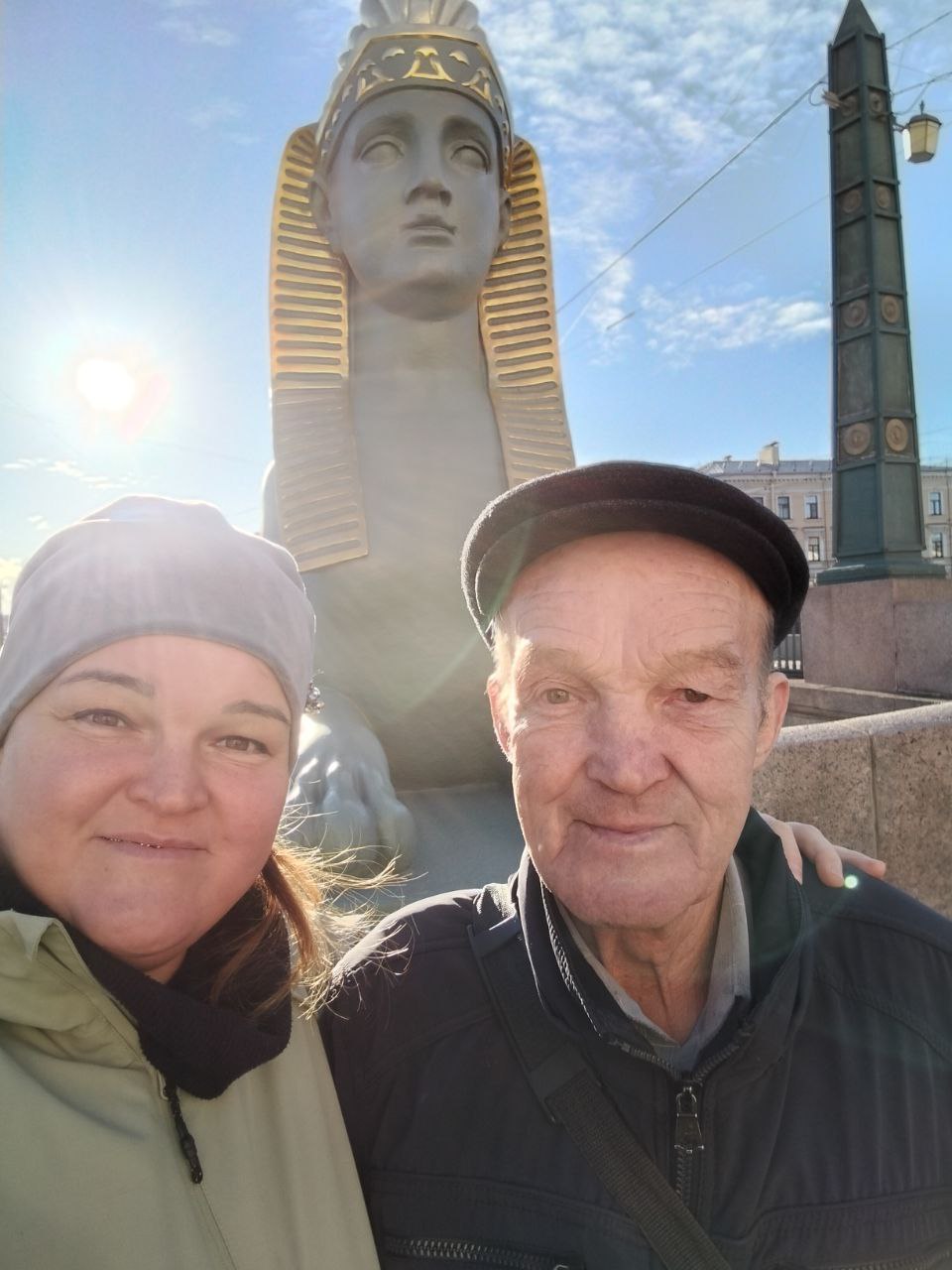 Доброе утро мир🕊️❤️💫🌞
Когда-то я была в наставничестве у моей любимой Анастасии Дудиновой, и на одной из встреч она дала мне задание.
Представь, что перед тобой 5 зеркал | Сетка — социальная сеть от hh.ru