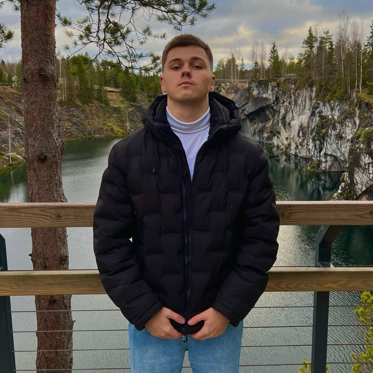 Артём Дмитриевич | Сетка — социальная сеть от hh.ru