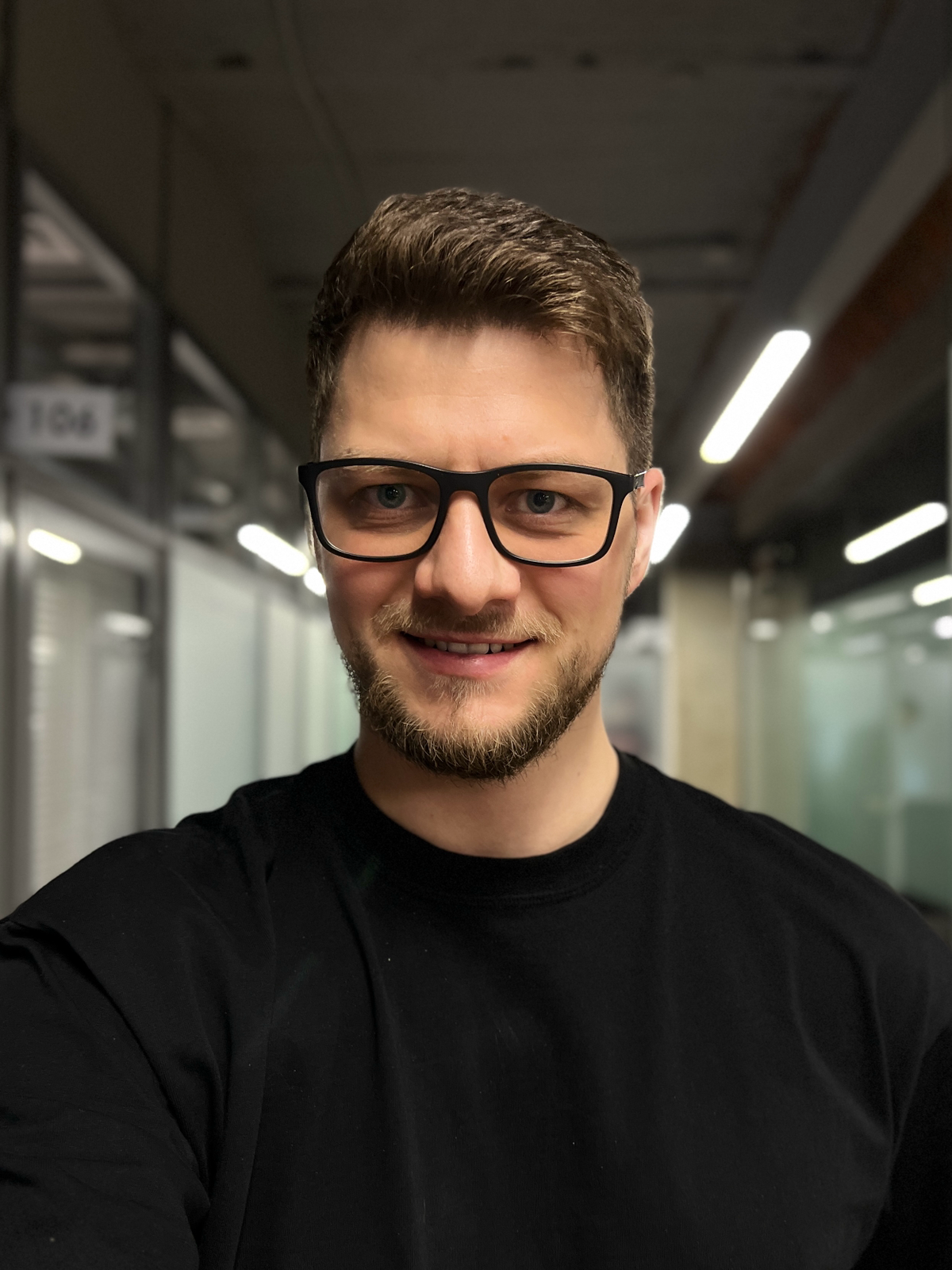 ⚠️Нахожусь в поиске перспективного растущего проекта для работы!
✅Рассматриваю должности: CMO Chief Marketing Officer, Руководитель отдела маркетинга, Директор по маркетингу | Сетка — социальная сеть от hh.ru