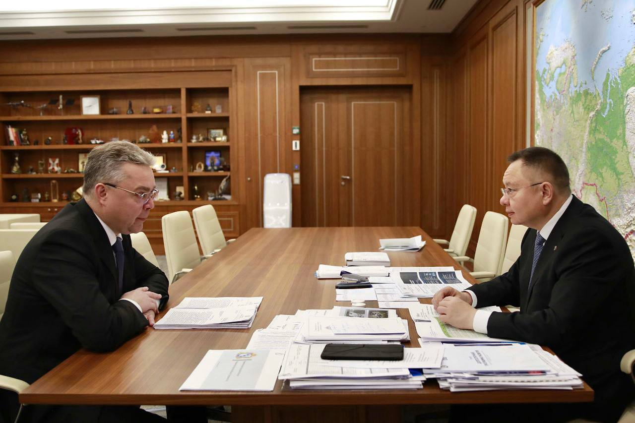Новые сети водоснабжения и канализации построят вокруг Ставрополя и КМВГубернатор Ставрополья встретился с главой Минстроя России | Сетка — социальная сеть от hh.ru