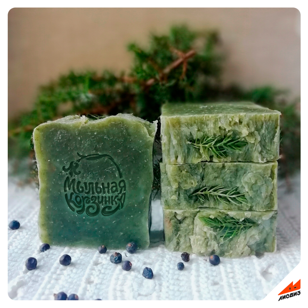 Разработали логотип для бренда уходовой косметики "Мыльная корзинка" 🧼  
Для заказа
или консультации
пишите в сообщения группы ✨🦊  
#логотип #мыло #брендинг #компания #косметика #уход #мыльнаякорзинка | Сетка — социальная сеть от hh.ru