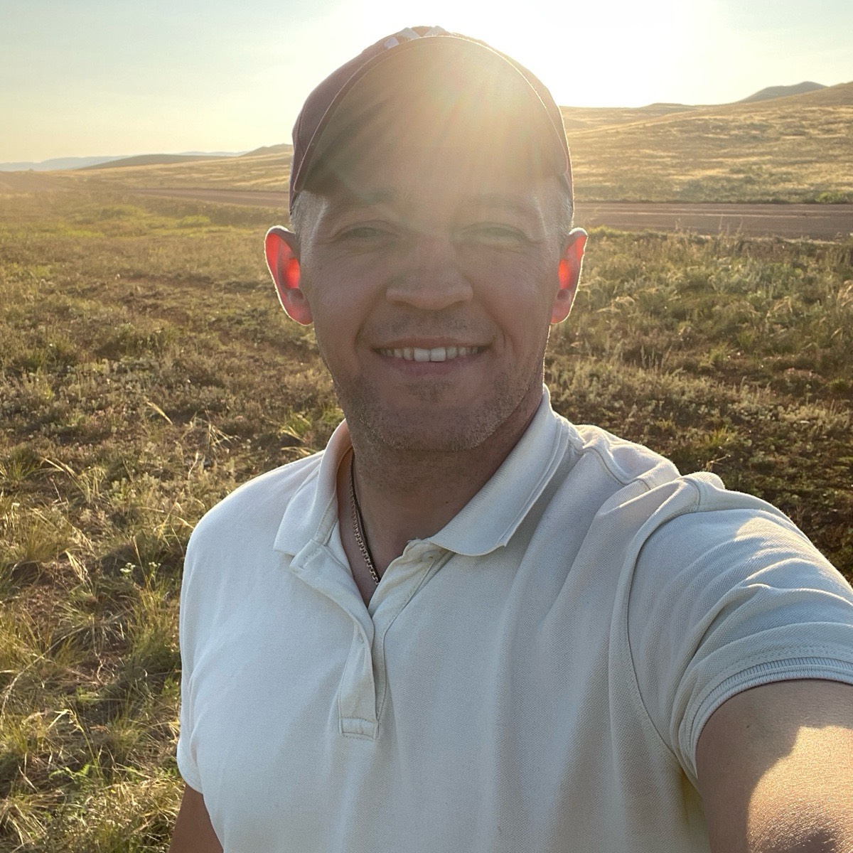 Иван Иванов