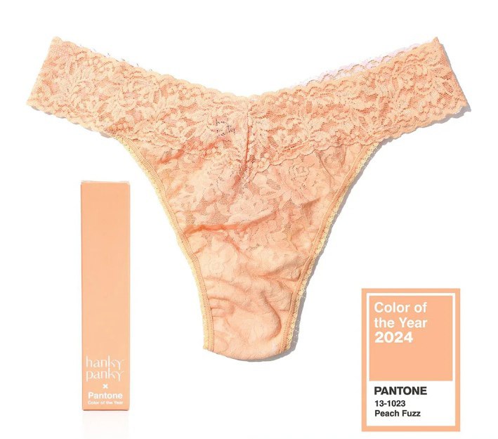 Pantone заколлабился с брендом нижнего белья Hanky Panky
В коллекцию вошли фирменные кружевные стринги Hanky Panky в главных цветах каждого года, начиная с 2000, — именно тогда Pantone впервые объявил... | Сетка — социальная сеть от hh.ru