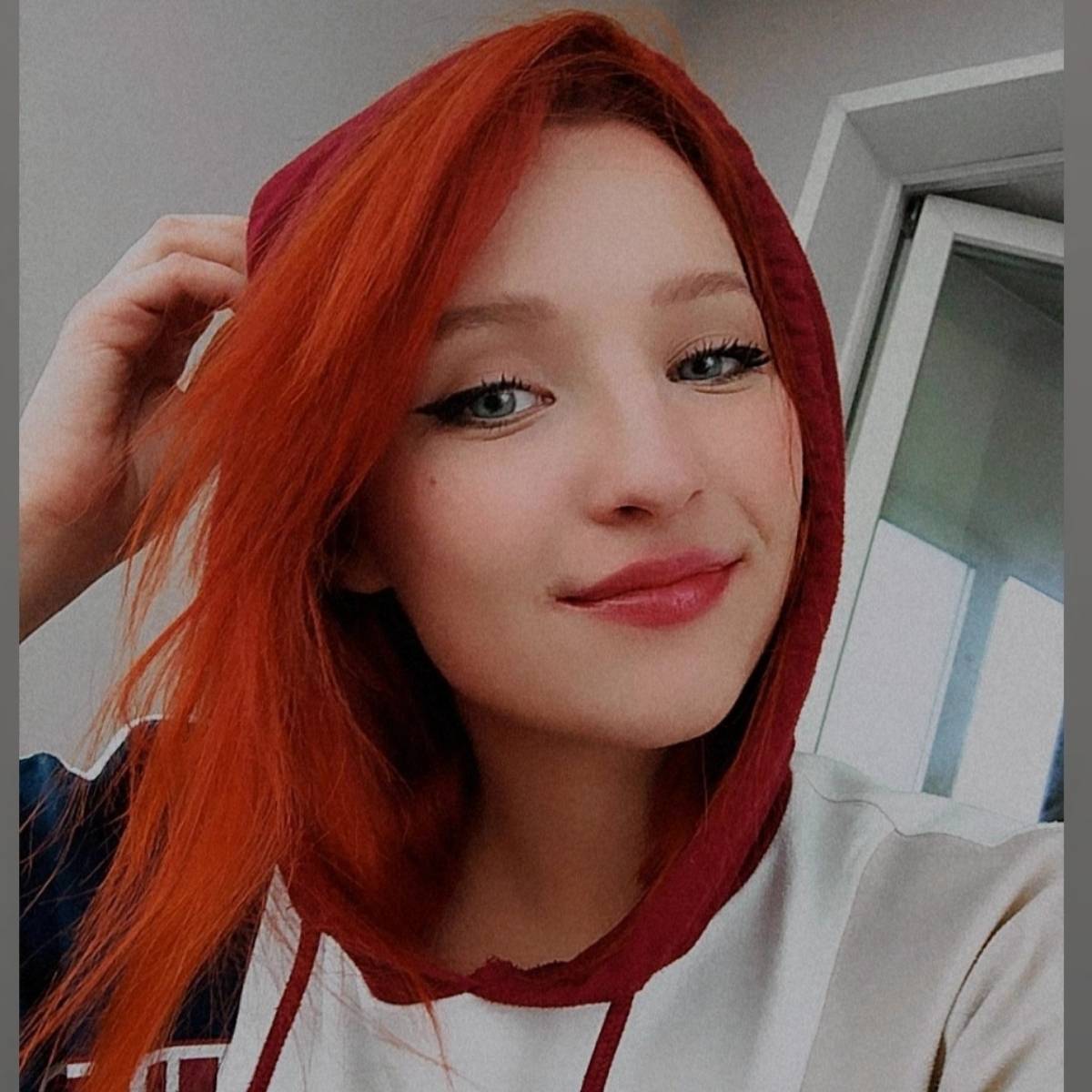 Евгения Комбарова