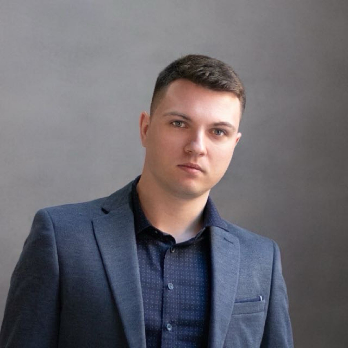 Евгений Медведев