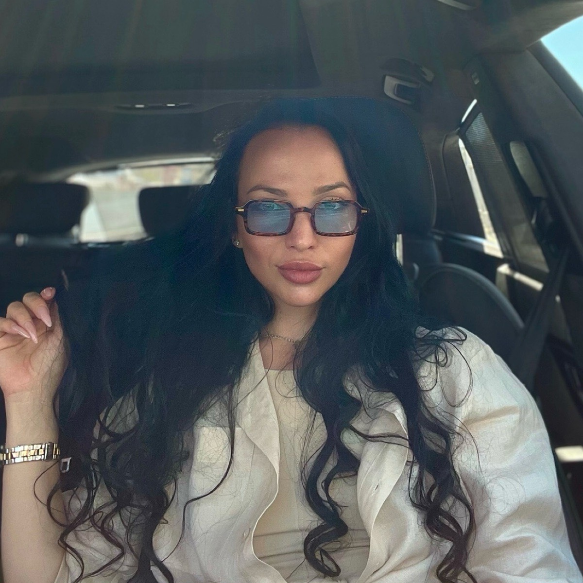 Antonina Manager | Сетка — социальная сеть от hh.ru