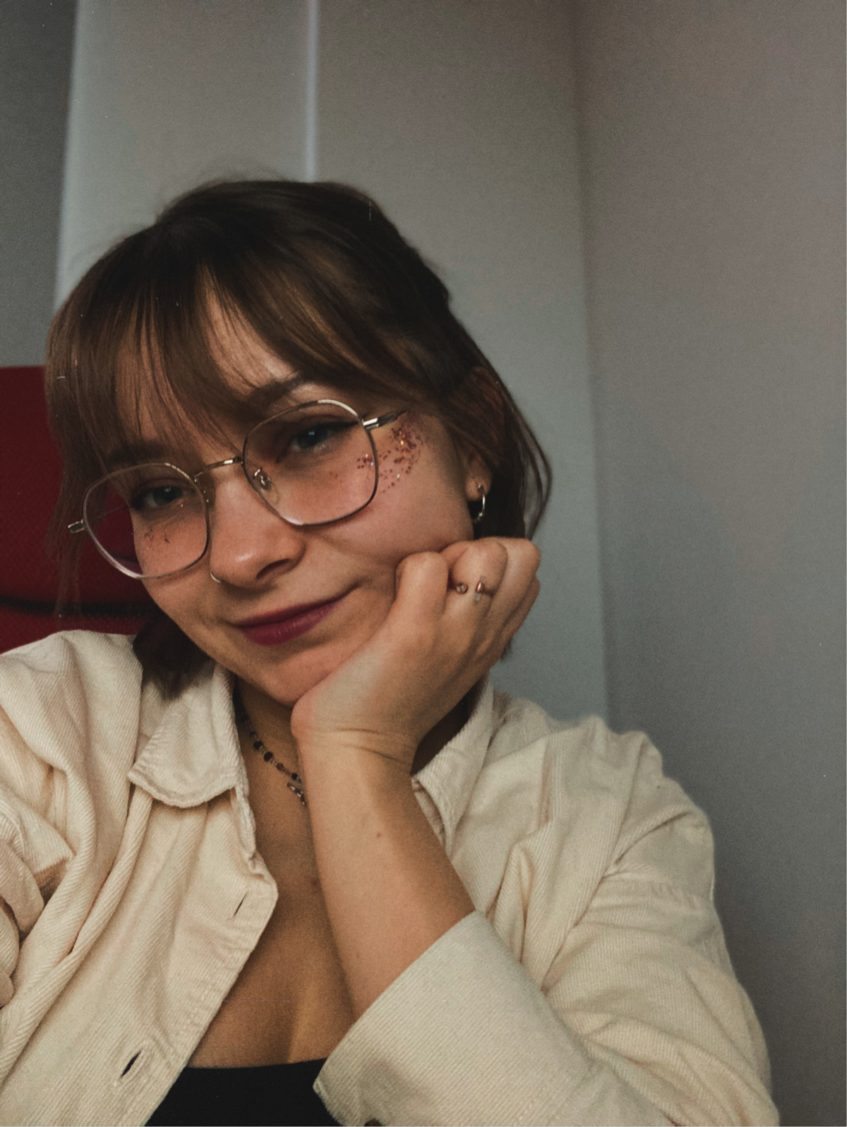 Год назад я увольнялась из офиса🥲🎞🫂 Самое главное (и ценное) , что я приобрела (и стараюсь сохранить по сей день) - связь с людьми | Сетка — социальная сеть от hh.ru
