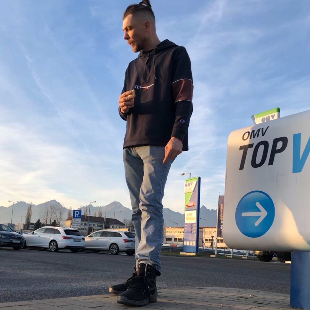 Витя Кожухарь | Сетка — социальная сеть от hh.ru