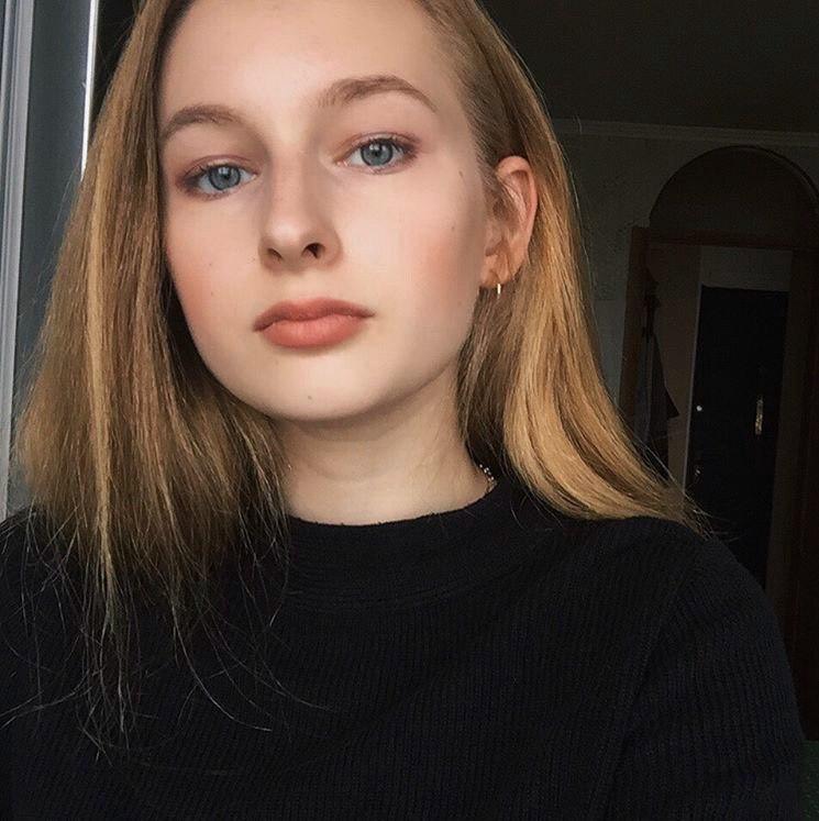 Алена Хозяинова