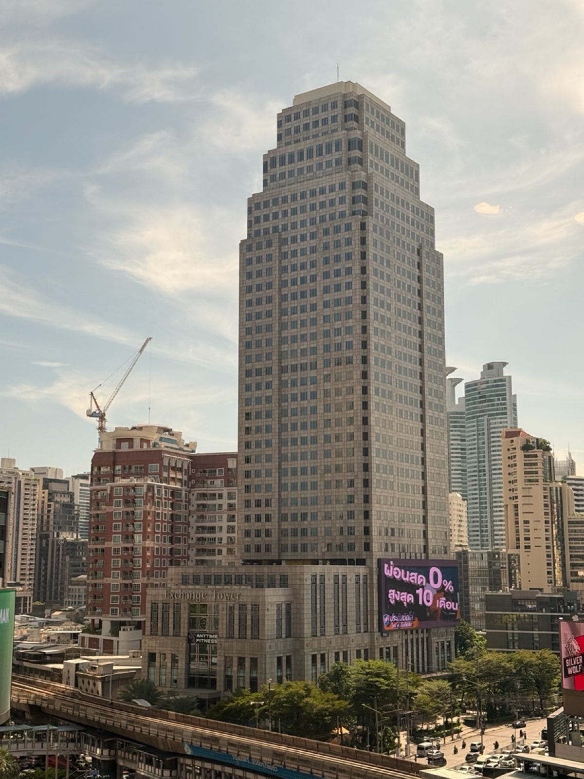 ТОП-3 МОИХ ЛЮБИМЫХ МЕСТ В БАНГКОКЕ  
Отличный “Salmon roll” для всех кто скучает по “Филафельфии”. Обожаю эту уютную сушильню — Kenzo Suisan, Soi Sukhumvit 33 | Сетка — социальная сеть от hh.ru