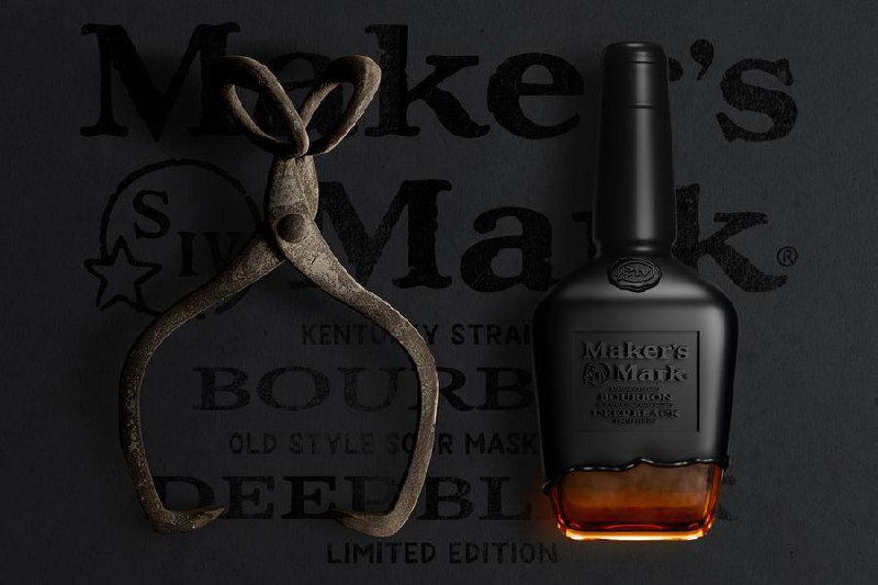 Дизайн виски Maker's Mark от агентства Simple Packaging Studio.
На бутылке нет этикетки традиционной этикетки: вся информация о продукте отпечатана прямо на воске | Сетка — социальная сеть от hh.ru