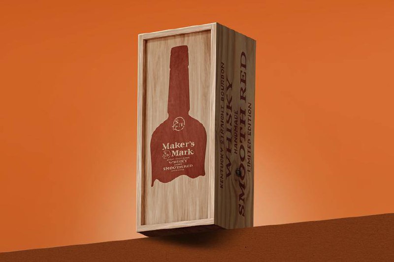 Дизайн виски Maker's Mark от агентства Simple Packaging Studio.
На бутылке нет этикетки традиционной этикетки: вся информация о продукте отпечатана прямо на воске | Сетка — социальная сеть от hh.ru