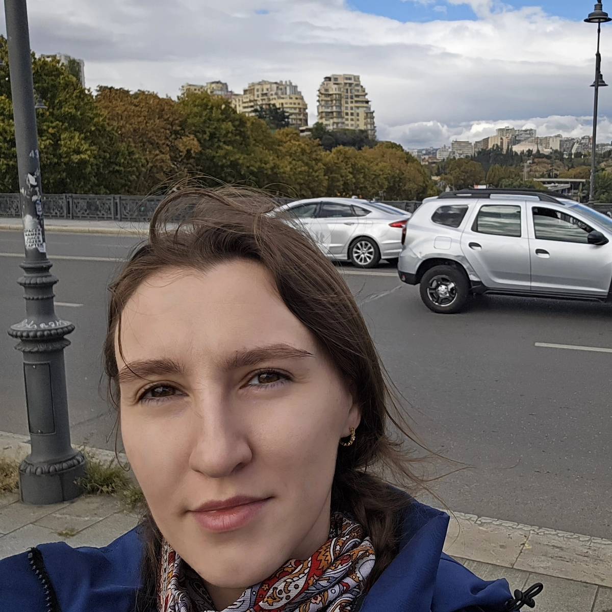Юлия Нелюбина