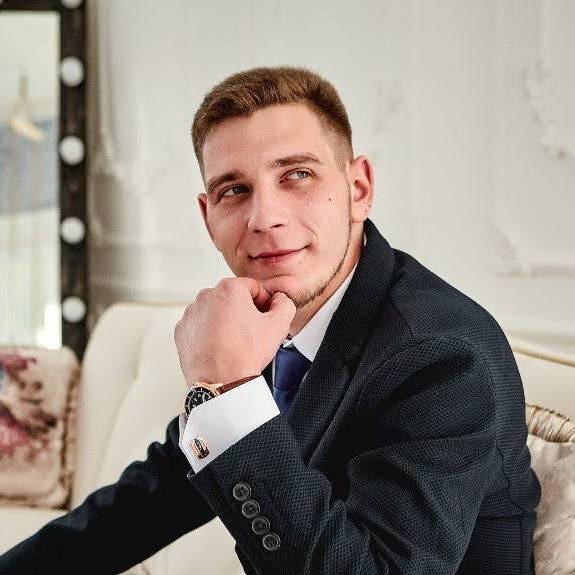 Евгений Жуков