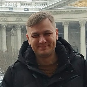Дмитрий Галушин
