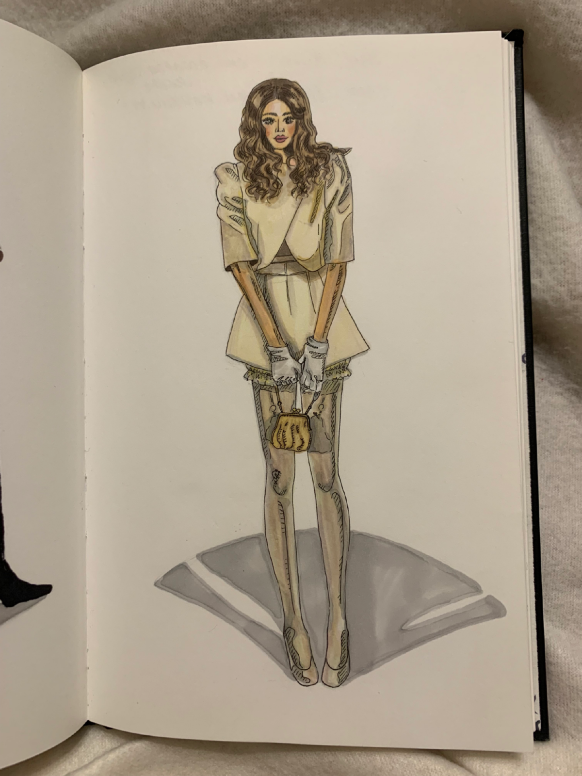 Сегодня я снова делюсь своими скетчами ✏️
#sketching#fashionsketch#sketshartist#illustratoroftheday | Сетка — социальная сеть от hh.ru