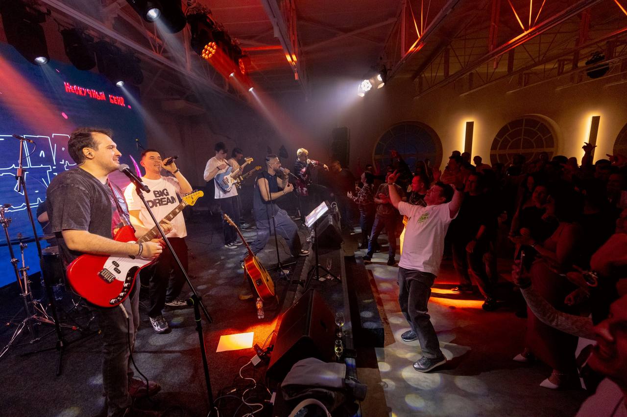 Сетка — социальная сеть от hh.ru