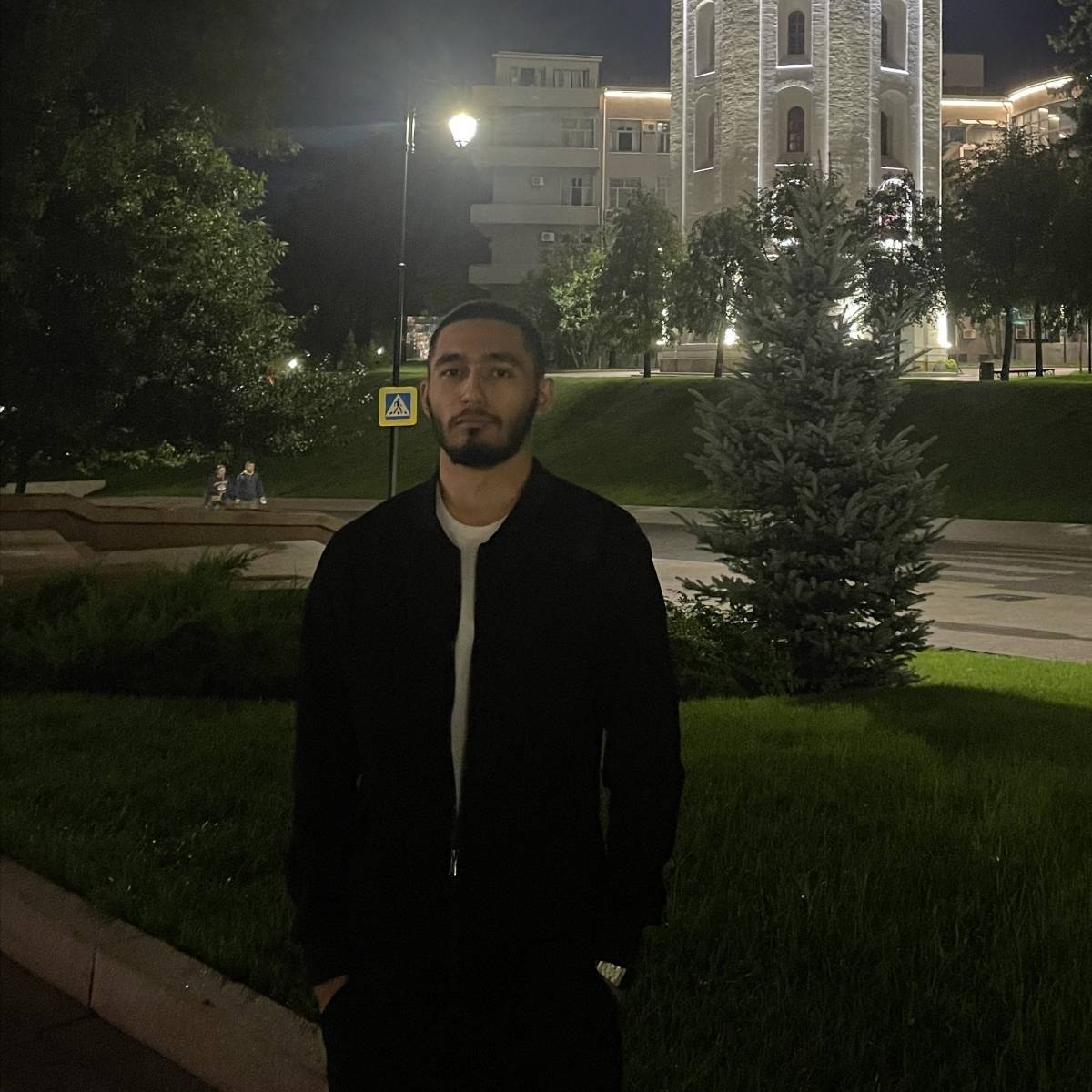 Иззат Меликов