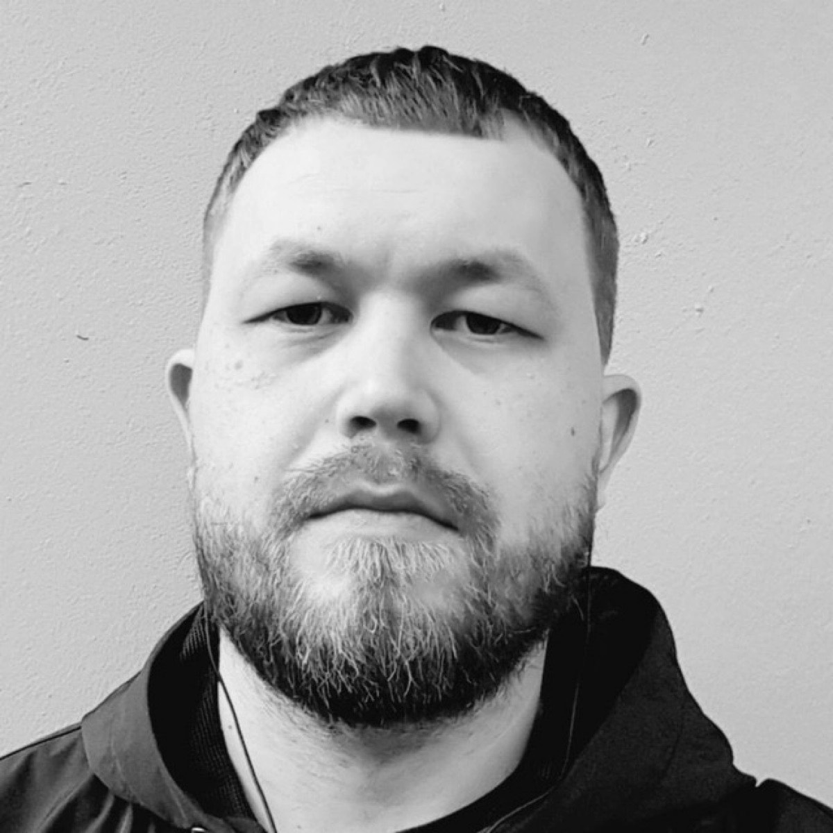 Анатолий Алёнин