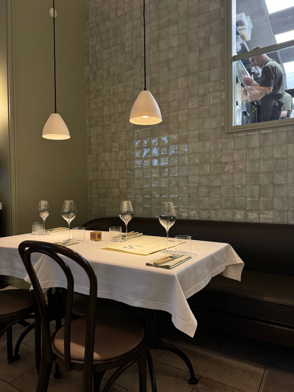 Frantsuza Bistrot
Сервис, который меня впечатлил
Не так давно я посетила одно заведение, о котором совершенно ничего не знала | Сетка — социальная сеть от hh.ru
