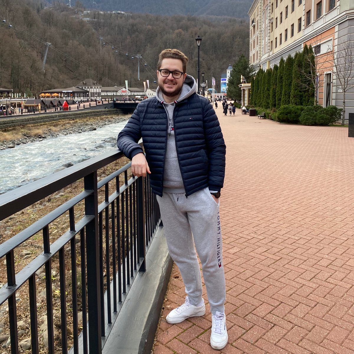 Просто первый зимний день в Сочи ✌🏻
В преддверии дня рождения замечательного человека с диджитал детоксом | Сетка — социальная сеть от hh.ru