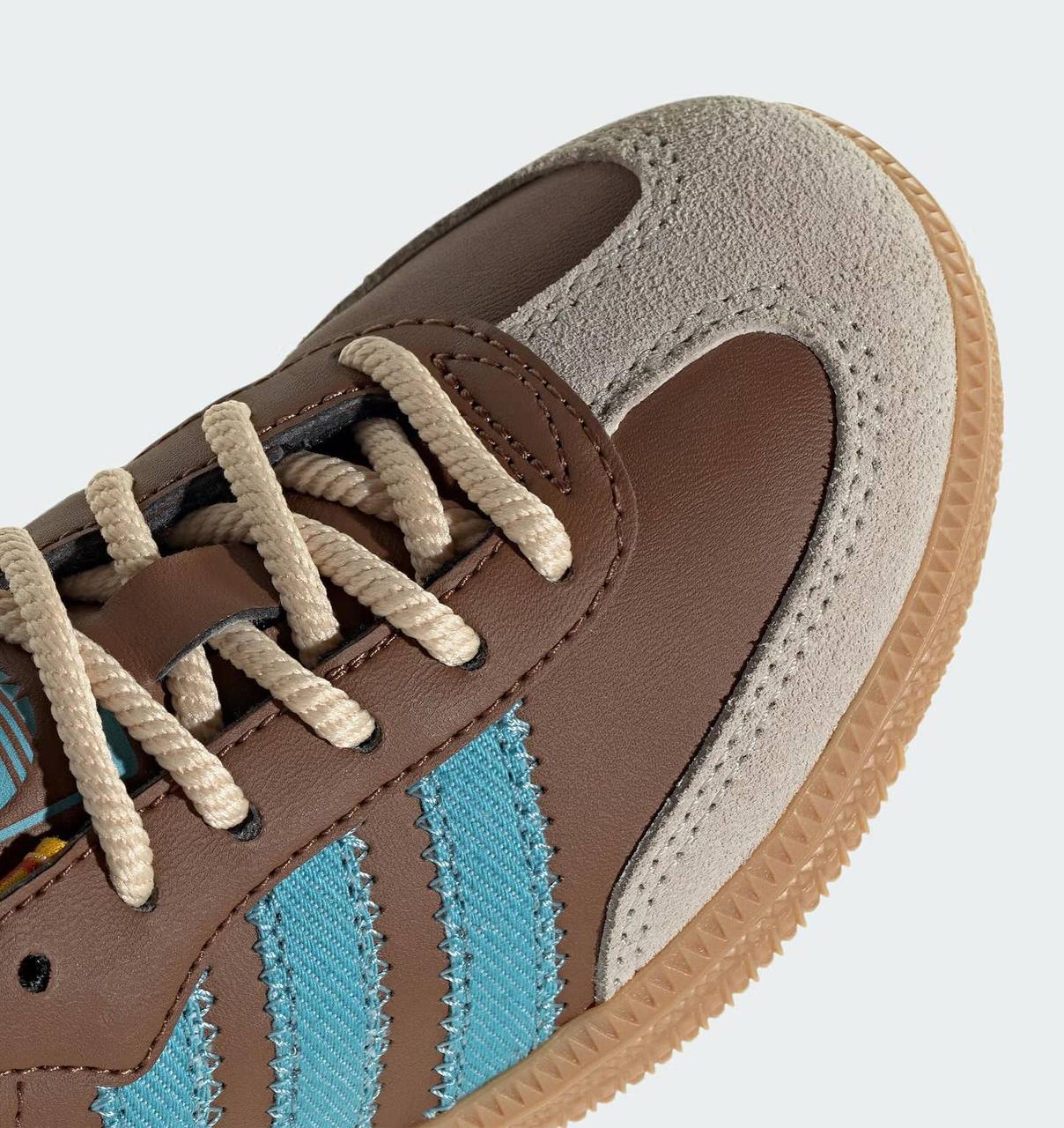 Adidas заколлабился с Историей Игрушек иии… собирается дропнуть ИХ — Samba, вдохновленные Вуди. Релиз наметили на весну 2025 года | Сетка — социальная сеть от hh.ru