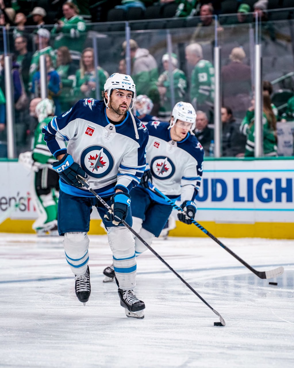 ✈️ «Виннипег» проиграл шесть из последних десяти игр
Что это - временный спад? Давайте разбираться. Возможно, ответ лежит на поверхности | Сетка — социальная сеть от hh.ru