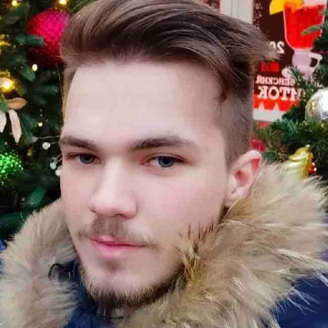 Никита Холдин
