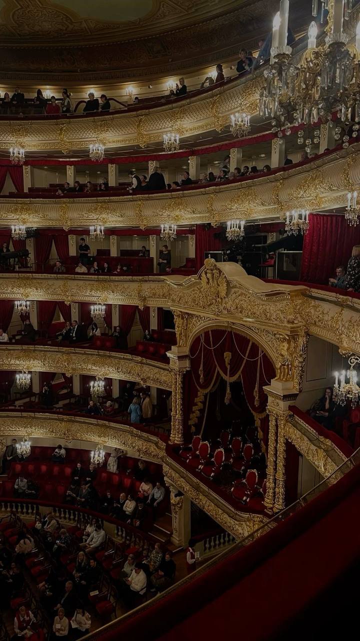 🩰Балет «Щелкунчик» 31 декабря покажут на «Первом канале»
31 декабря в 12:00
Балет в постановке Юрия Григоровича состоится на сцене Большого театра
📲Подпишитесь на Вдвижении
#бесплатно | Сетка — социальная сеть от hh.ru