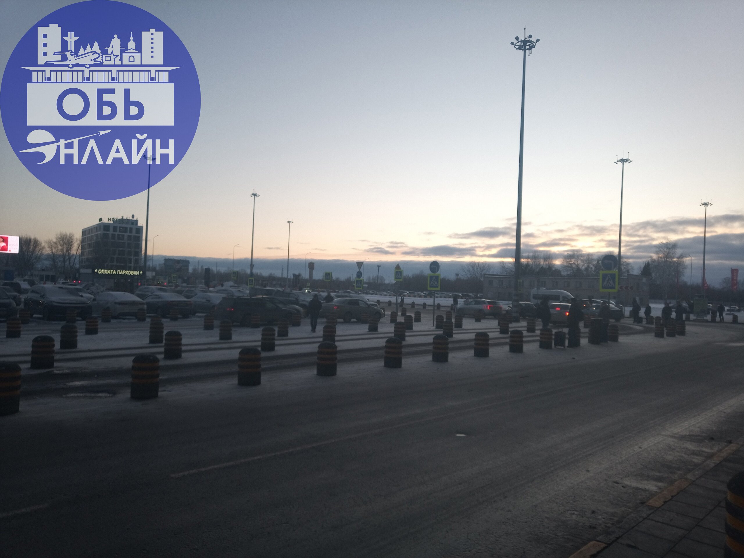↗ А где гостиница? Тут было здание пятиэтажное 60ых годов, теперь нет.
vk.com
Подробнее на https://vk.com/ob.gorod
#городобь #городобьонлайн #толмачево | Сетка — социальная сеть от hh.ru