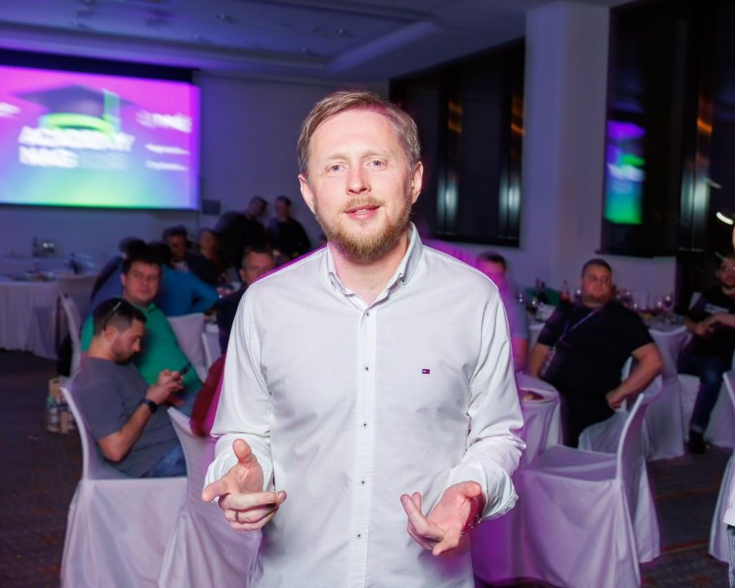 10 лет в БЕЛРТС 🍾
Результат работы с командой, которая всегда на одной волне. | Сетка — социальная сеть от hh.ru