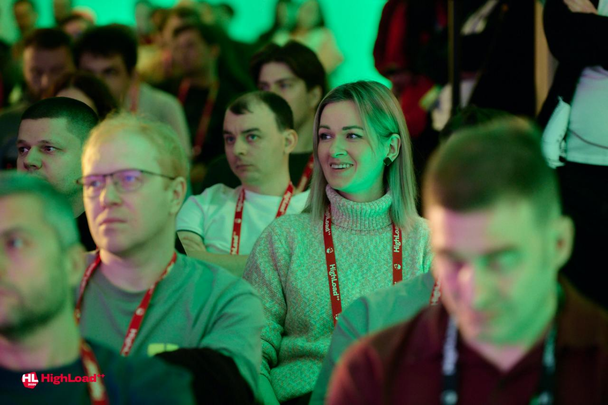 Талантливых разработчиков видно издалека: на них корона!
Наградили победителей конкурса «Красота кода»: https://bit | Сетка — социальная сеть от hh.ru