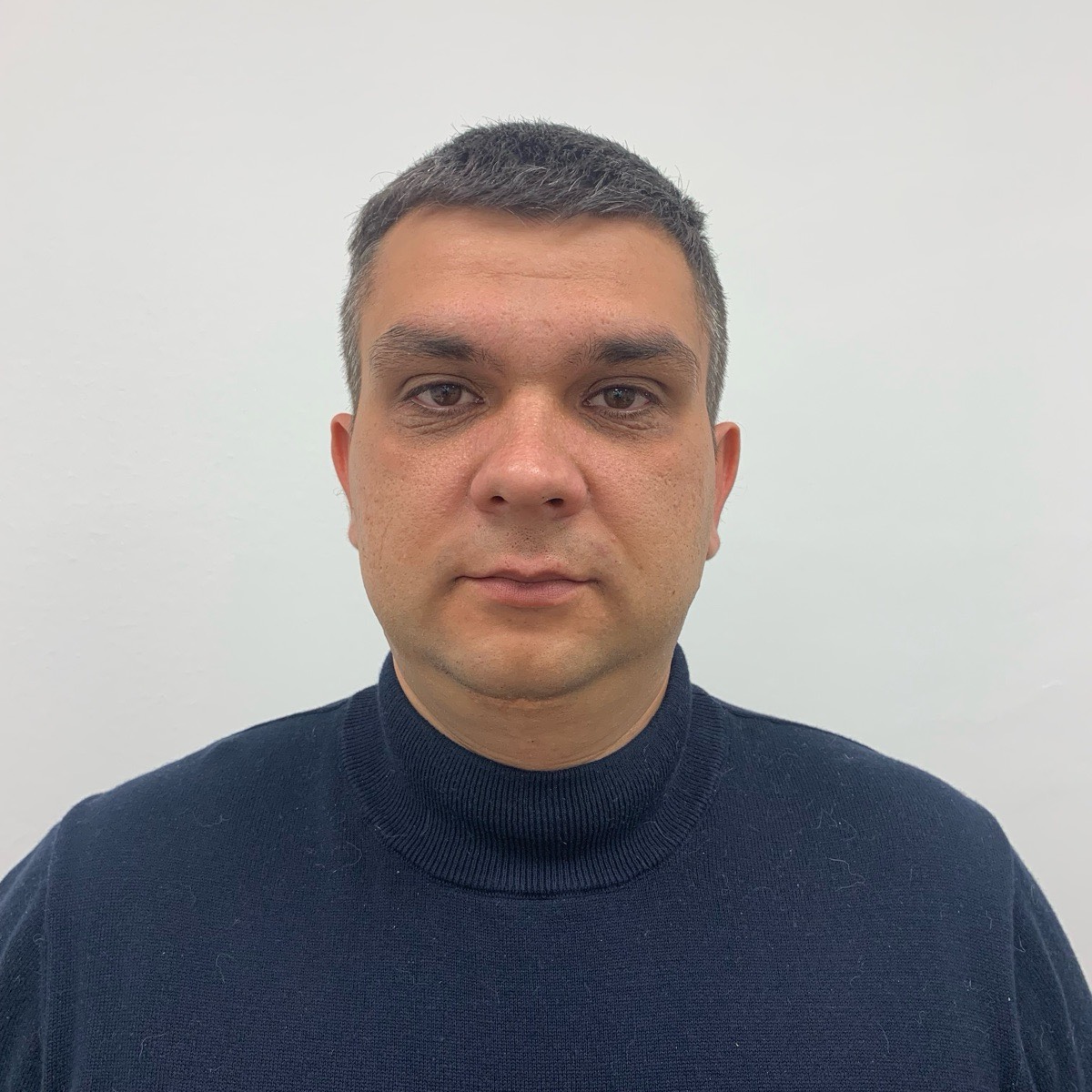 Александр Елесютиков