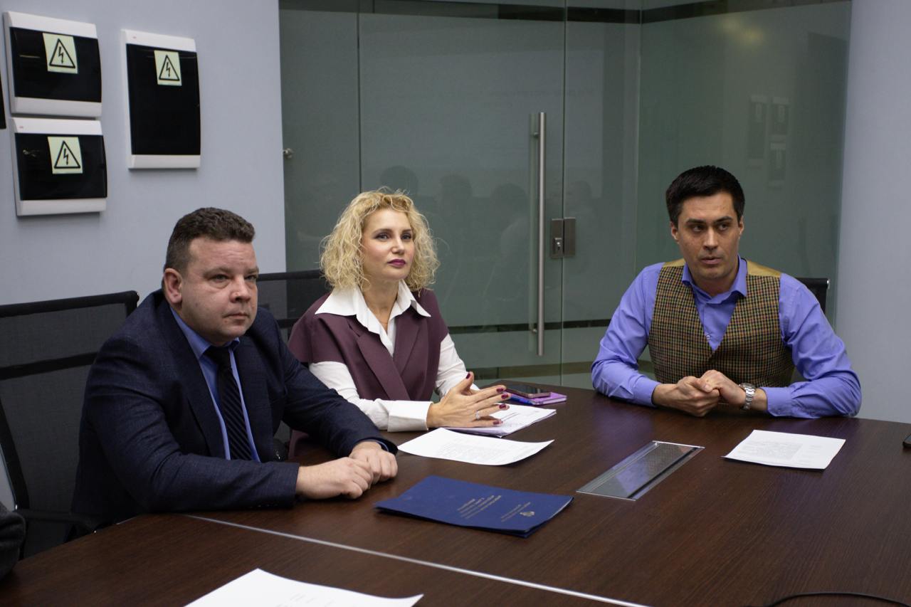 ⚡️Итоги XVIII заседания «Альянса молодых гуманитариев»
4 декабря у участников клуба состоялась встреча с главным специалистом-экспертом Отдела административно-
финансового и кадрового обеспечения, Пре... | Сетка — социальная сеть от hh.ru