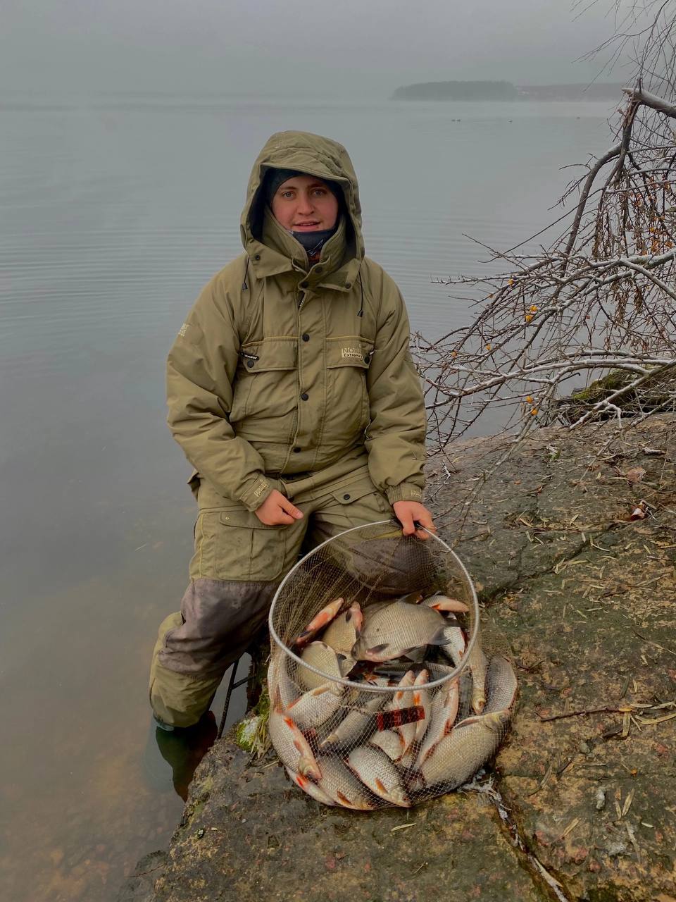 Рыбалка на Десногорском водохранилище (водохранилище Смоленской АЭС) в декабре
Зима в этом году к нам не спешит | Сетка — социальная сеть от hh.ru